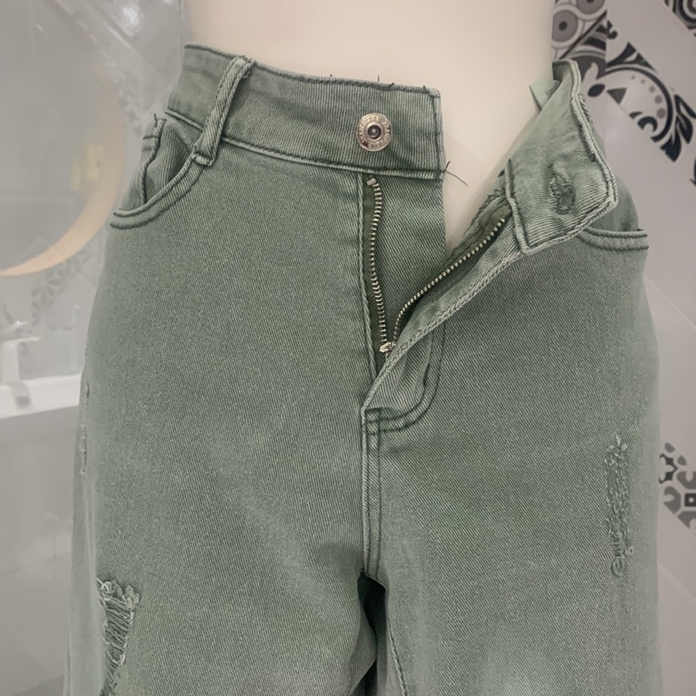 Beautiful Distressed Wide Legs Denim Cropped Fashion Jeans - Picture 5 of 14